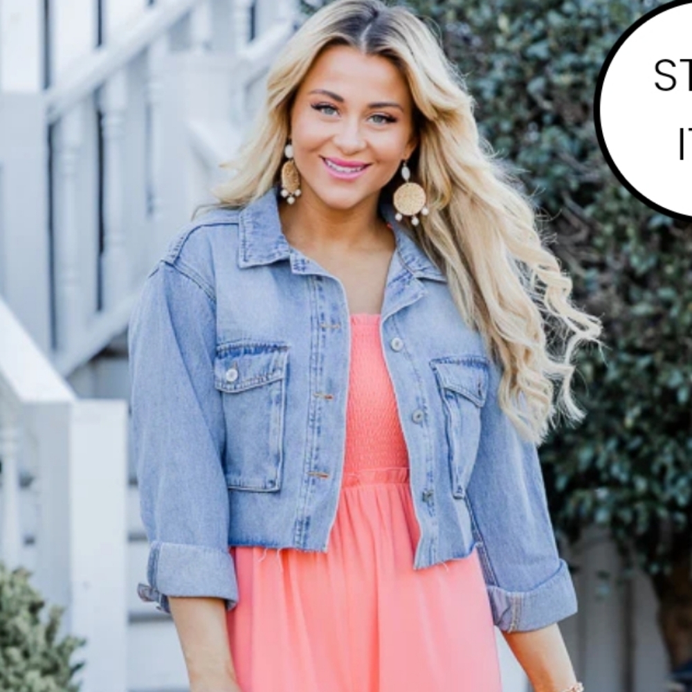 GOOD SPIRITS LIGHT BLUE RAW HEM CROPPED DENIM JACKET